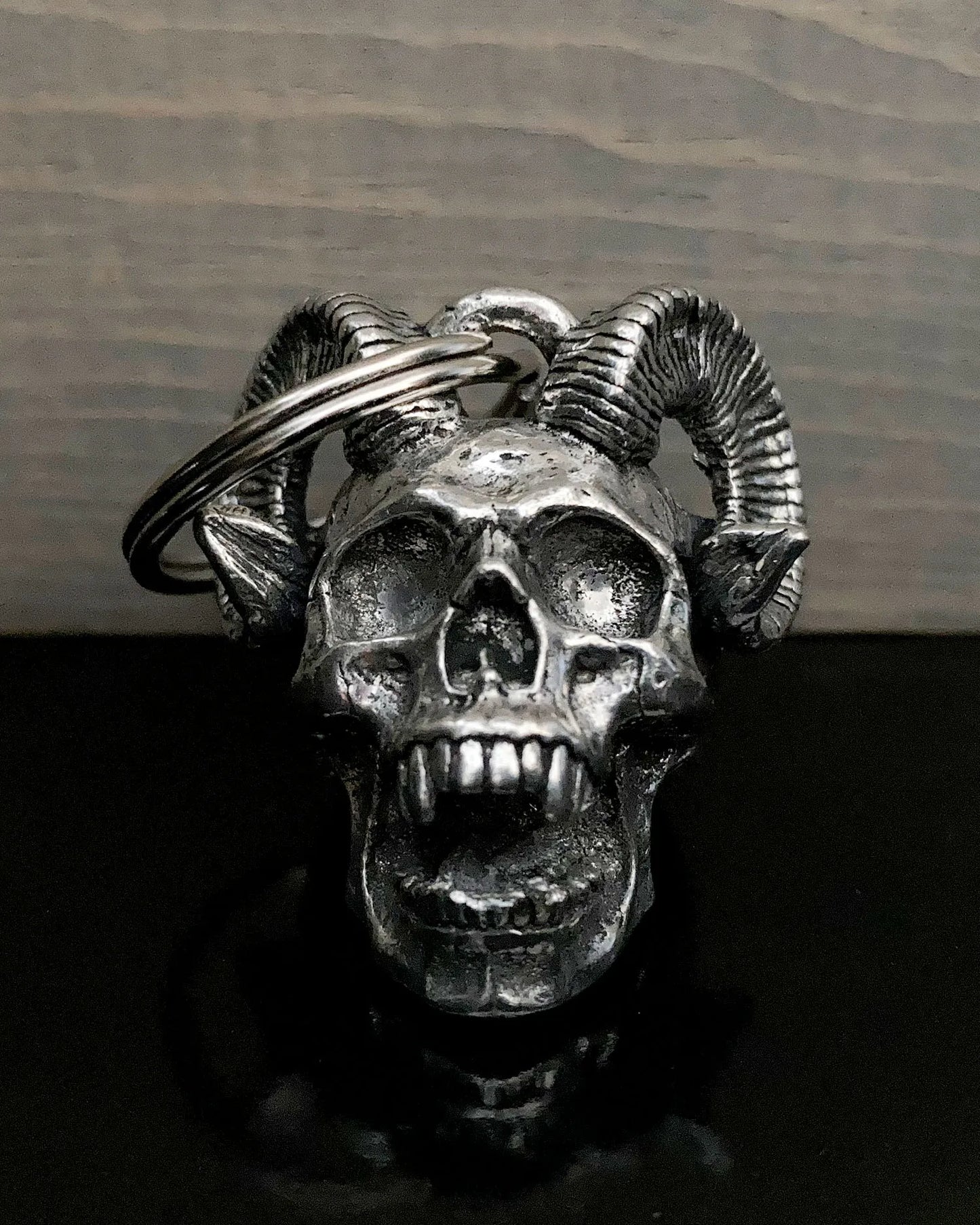 BB-140 Monster Horn Skull Bell